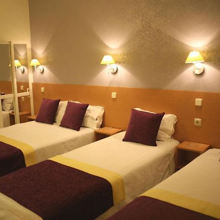 Estrela Dos Anjos Guesthouse Lisbon Room photo
