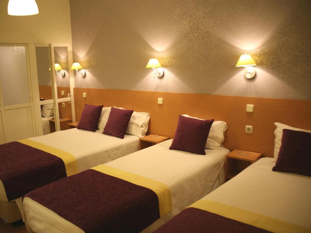 Estrela Dos Anjos Guesthouse Lisbon Room photo
