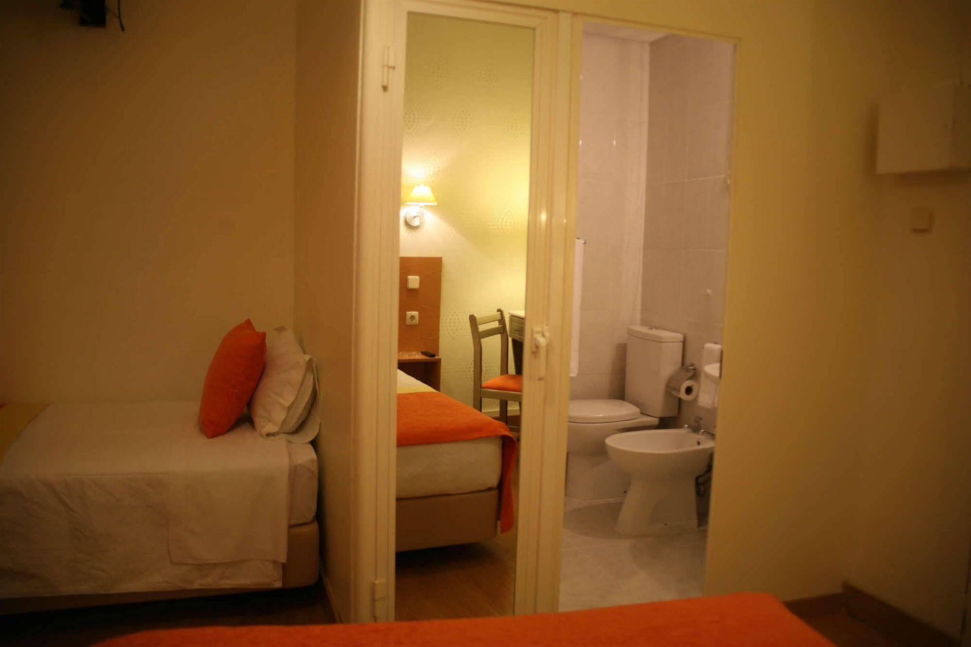 Estrela Dos Anjos Guesthouse Lisbon Exterior photo